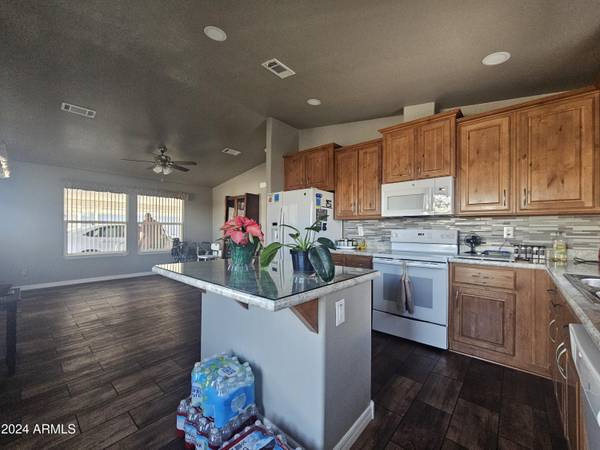 Mesa, AZ 85207,650 N Hawes Road #3729