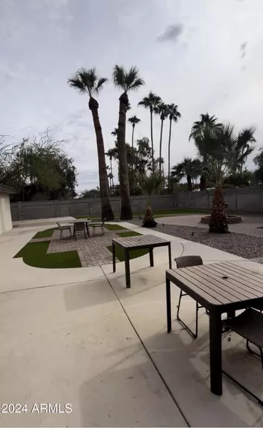 5529 E BLOOMFIELD Road, Scottsdale, AZ 85254