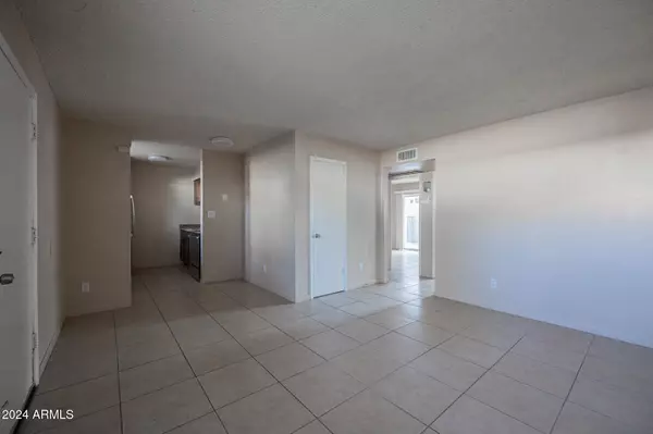 Phoenix, AZ 85014,4423 N 13TH Place #3