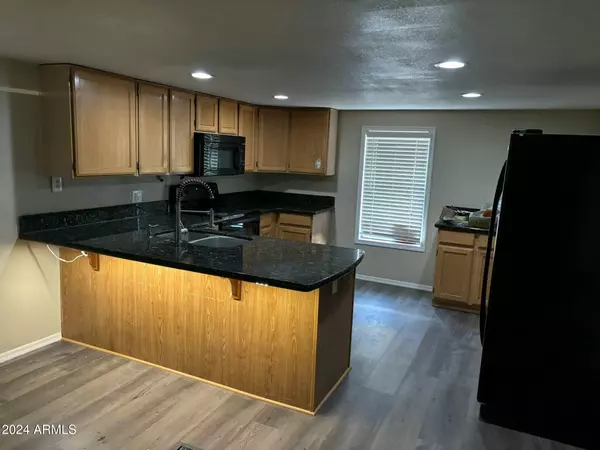 Mesa, AZ 85201,625 W MCKELLIPS Road #161