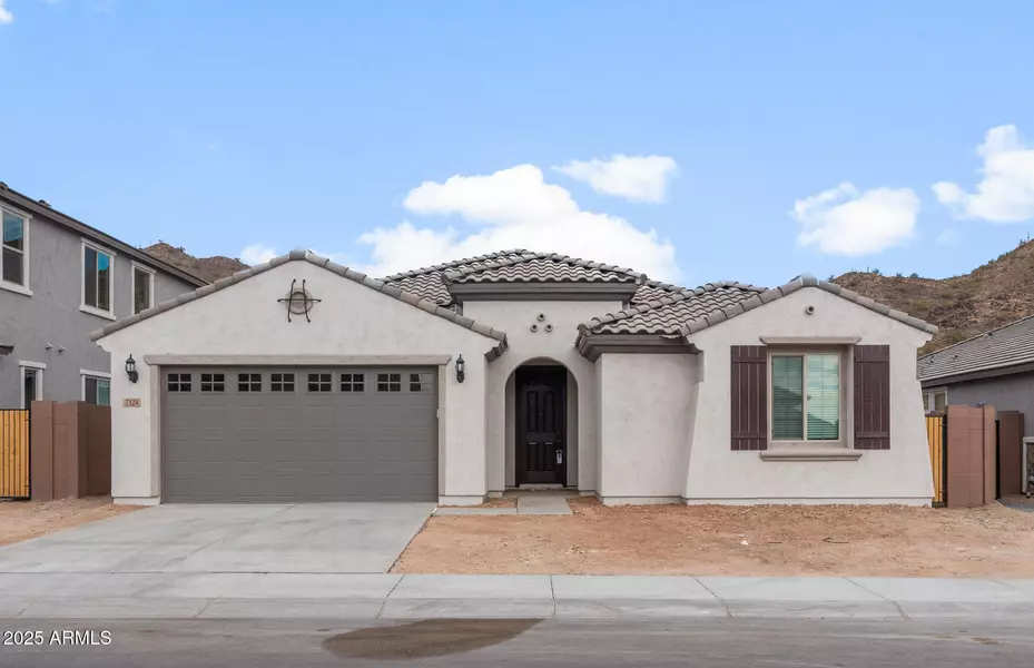 7124 W GAMBIT Trail, Peoria, AZ 85383