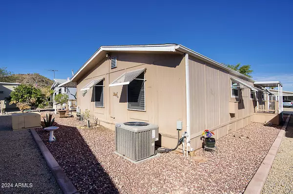 Phoenix, AZ 85024,2233 E BEHREND Drive #84