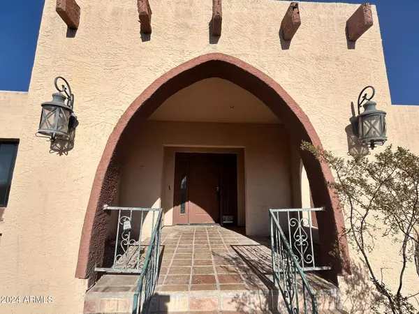 Cave Creek, AZ 85331,4934 E CALLE DE LAS ESTRELLAS --