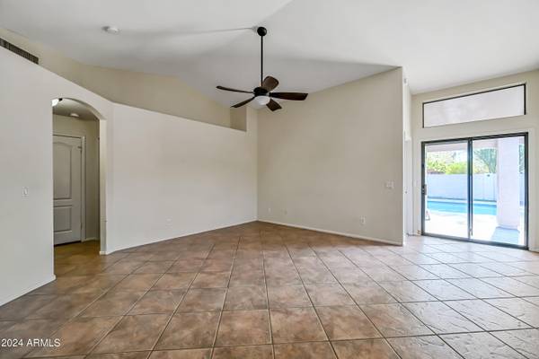 Glendale, AZ 85308,3827 W TONOPAH Drive