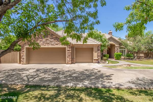 Tempe, AZ 85284,8360 S HOMESTEAD Lane