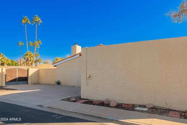 Mesa, AZ 85201,1121 N REVERE --