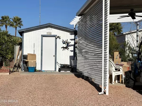 Congress, AZ 85332,21308 W GRANITE RIDGE Road #311