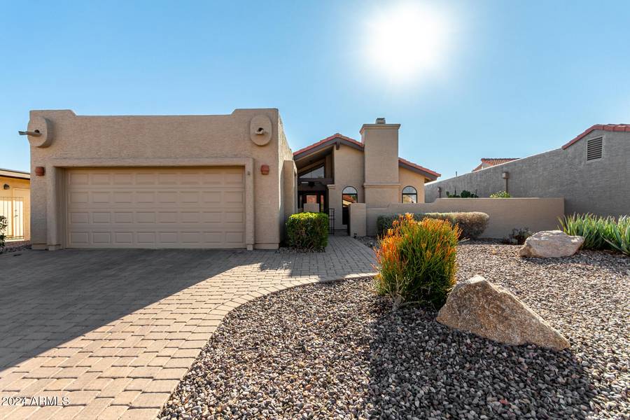 25401 S CLOVERLAND Drive, Sun Lakes, AZ 85248