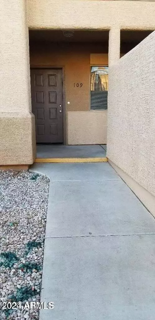 537 S DELAWARE Drive #109, Apache Junction, AZ 85120