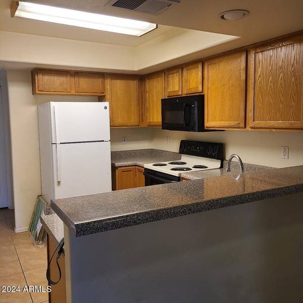 Apache Junction, AZ 85120,537 S DELAWARE Drive #109