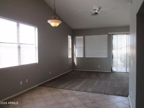 Mesa, AZ 85204,1425 S LINDSAY Road #43