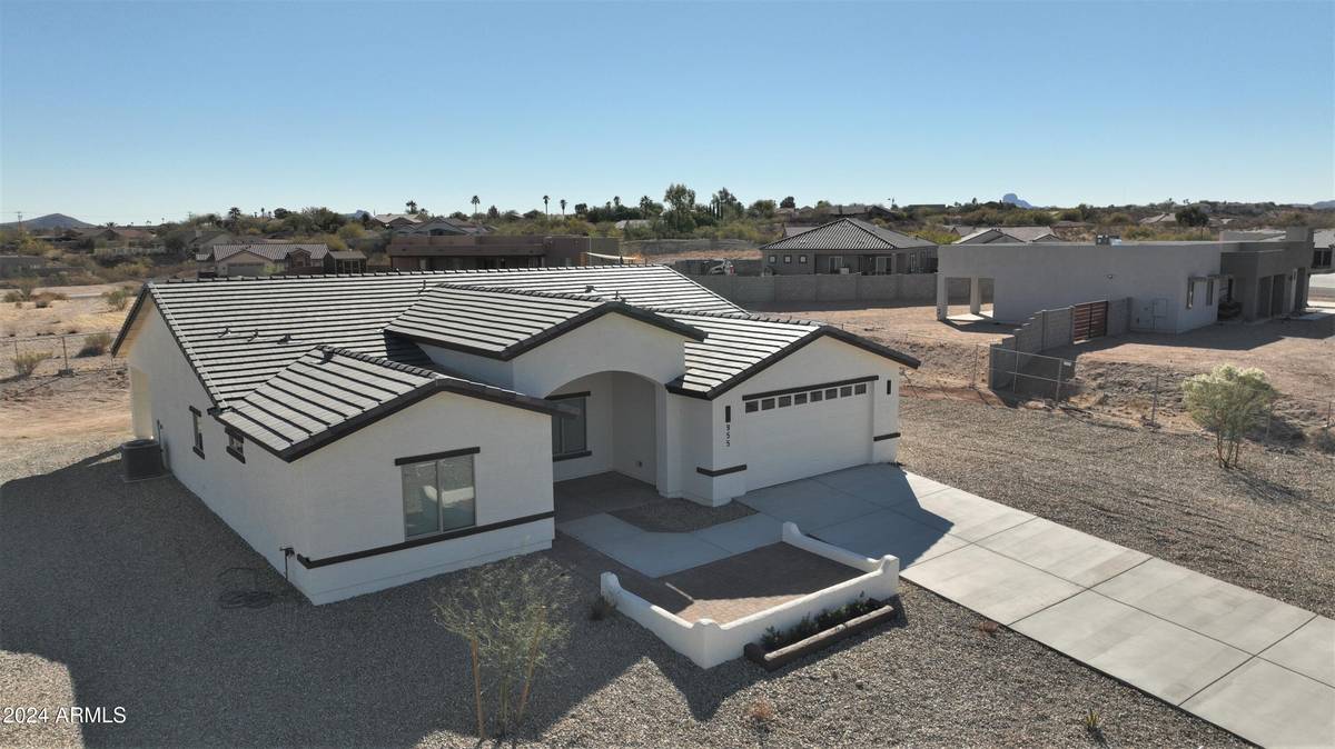 Wickenburg, AZ 85390,955 Calle Azul --