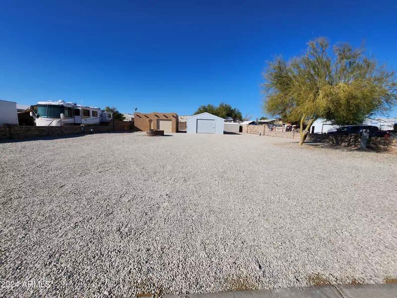 49600 OPAL Avenue, Quartzsite, AZ 85346