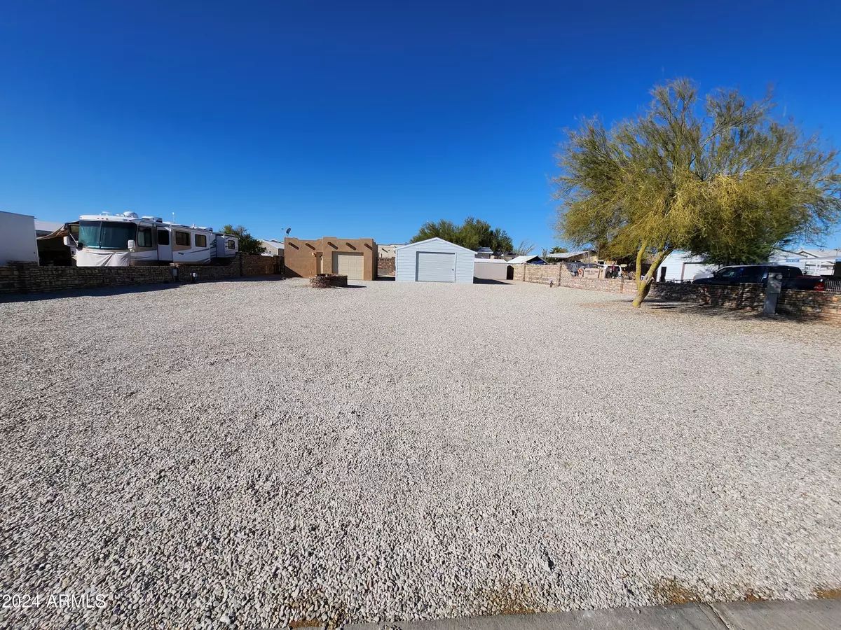 Quartzsite, AZ 85346,49600 OPAL Avenue