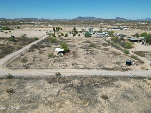 365 W Superior Avenue #., Tonopah, AZ 85354