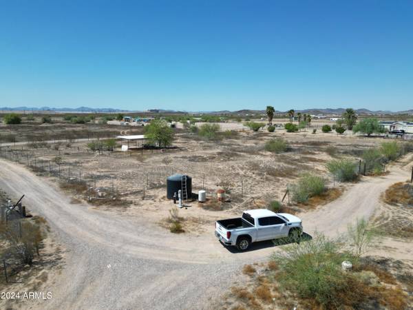 Tonopah, AZ 85354,365 W Superior Avenue #.