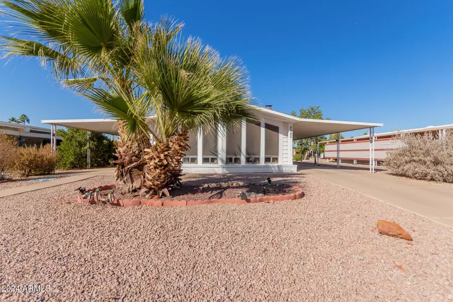 8942 E MICHIGAN Avenue, Sun Lakes, AZ 85248