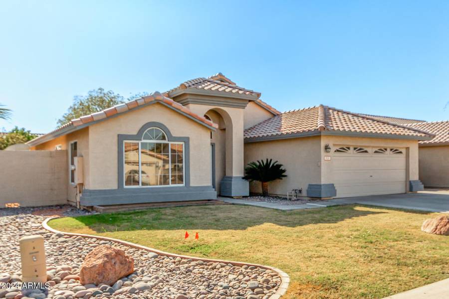 915 W Spur Avenue, Gilbert, AZ 85233