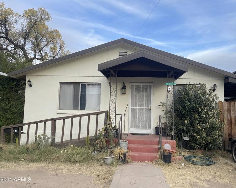 1064 N BANKARD Avenue, Nogales, AZ 85621