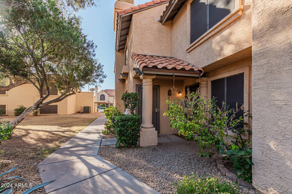 Scottsdale, AZ 85254,5704 E AIRE LIBRE Avenue #1210