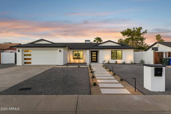 Scottsdale, AZ 85254,5030 E WINCHCOMB Drive