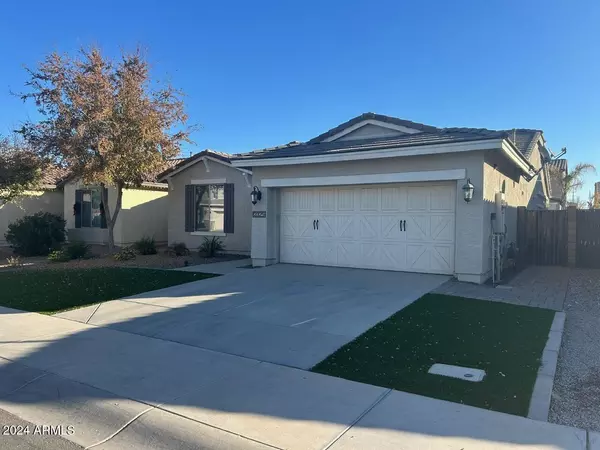 2325 S MINNEOLA Lane, Gilbert, AZ 85295