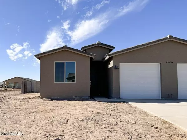 13120 S ALTURA Lane #A, Arizona City, AZ 85123