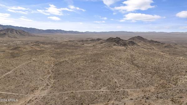 Dolan Springs, AZ 86441,0 0000 -- #-