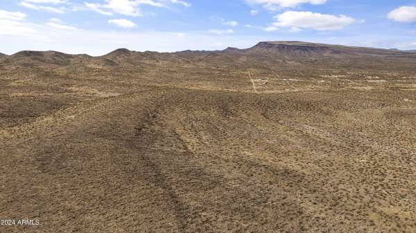 Dolan Springs, AZ 86441,0 00000 -- #-