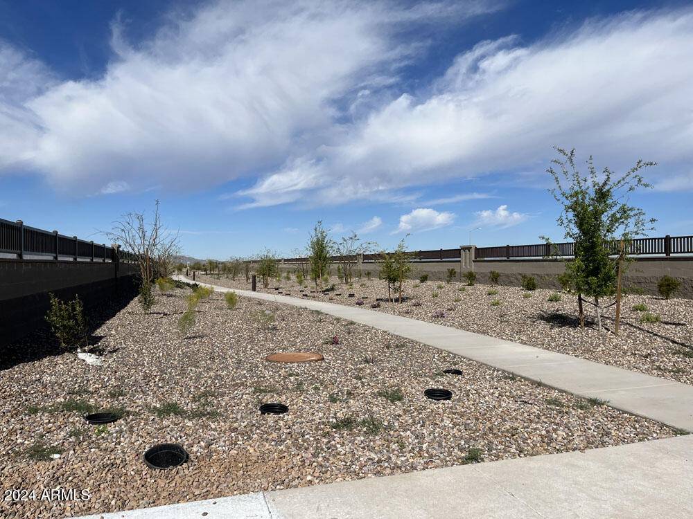 Laveen, AZ 85339,5518 W PASEO Way