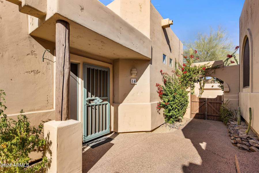 38065 N CAVE CREEK Road #14, Cave Creek, AZ 85331