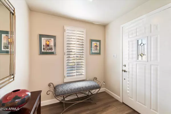 Phoenix, AZ 85018,5056 E WELDON Avenue