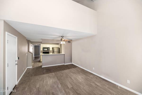 Mesa, AZ 85201,30 E BROWN Road #2048