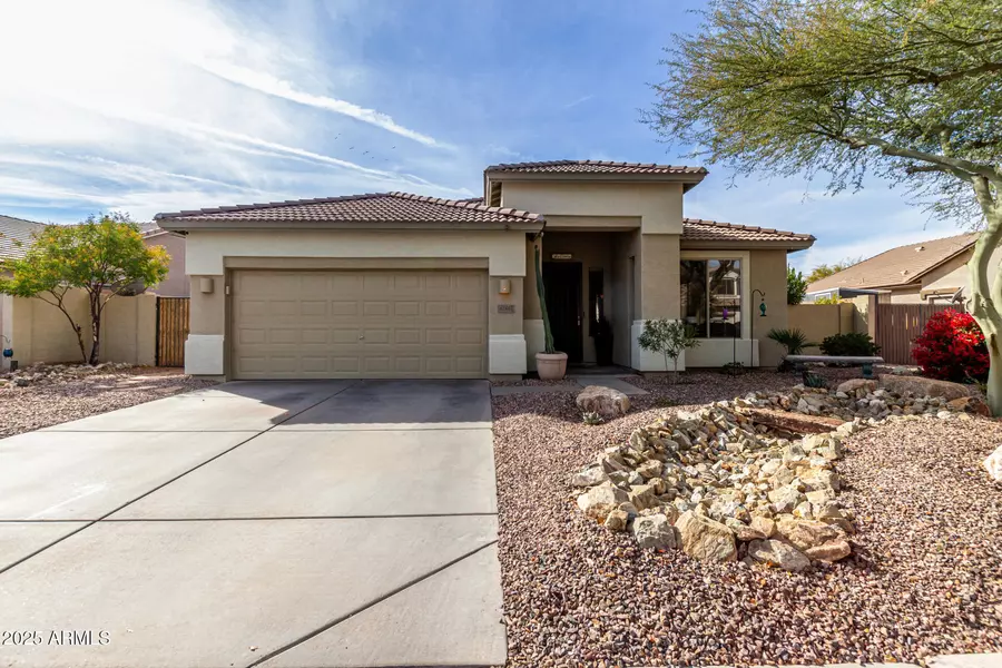 4240 S SPLENDOR Place, Gilbert, AZ 85297