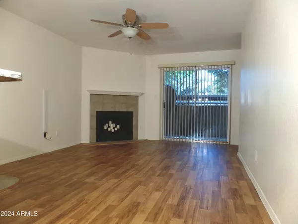 Phoenix, AZ 85032,3845 E GREENWAY Road #124