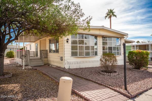 Mesa, AZ 85206,201 S GREENFIELD Road #242