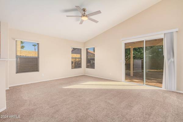 Gilbert, AZ 85234,1331 E PARK Avenue