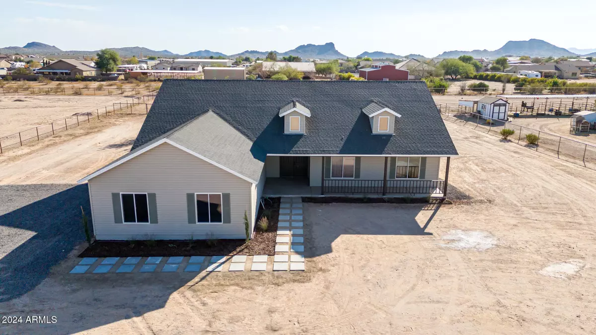 San Tan Valley, AZ 85143,527 W SILVERDALE Road