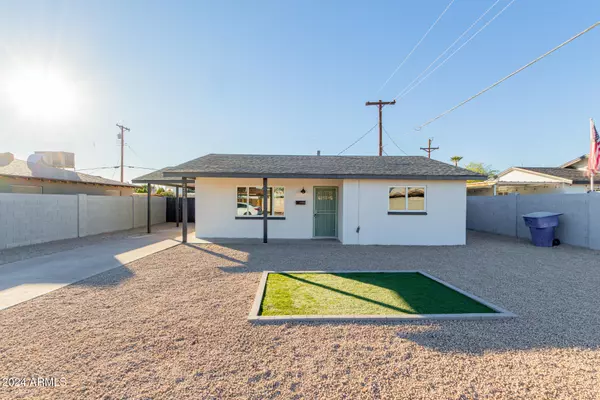 2208 N 35TH Street, Phoenix, AZ 85008