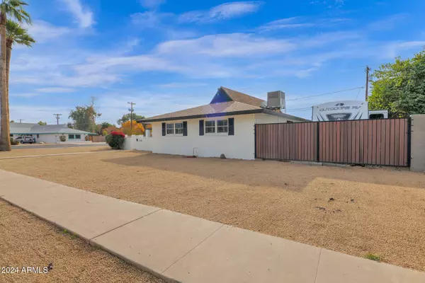 Phoenix, AZ 85051,3301 W BELMONT Avenue