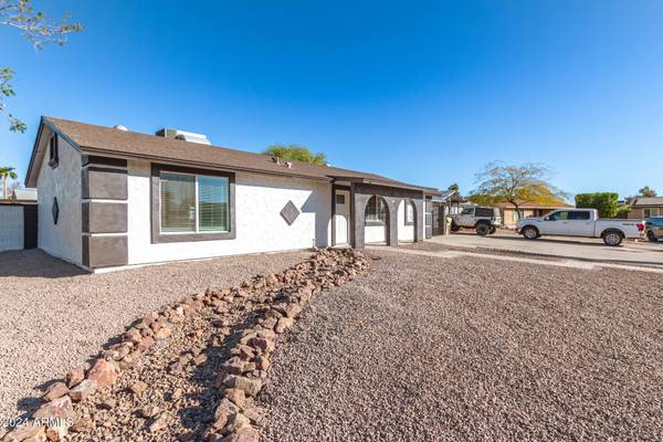 Peoria, AZ 85345,8840 W DESERT COVE Avenue