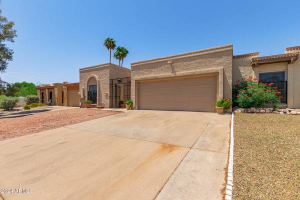 Fountain Hills, AZ 85268,17010 E CALLE DEL FLORES --