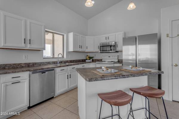 Eloy, AZ 85131,4693 E APPALOOSA Drive