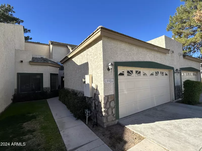 19986 N MATILDA Lane, Glendale, AZ 85308