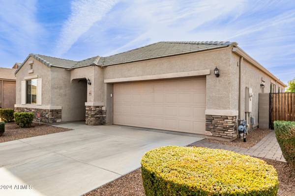 Glendale, AZ 85305,9415 W COLTER Street