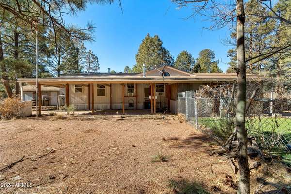 Overgaard, AZ 85933,1976 PINE CONE Circle