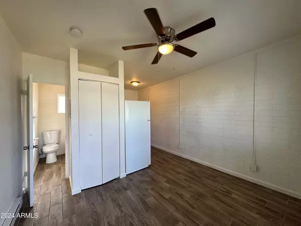 Phoenix, AZ 85007,1223 W GRAND Avenue #8