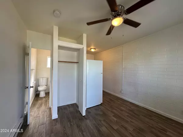 Phoenix, AZ 85007,1223 W GRAND Avenue #8