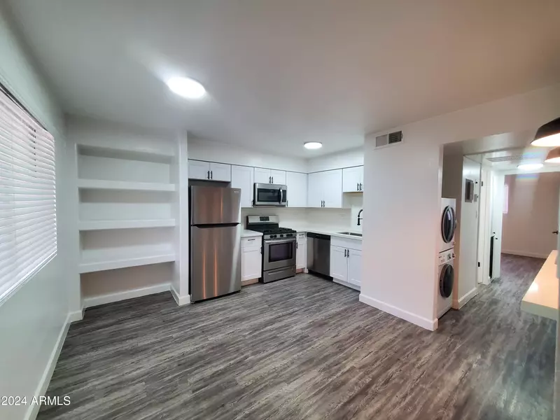 910 E LEMON Street #12, Tempe, AZ 85281