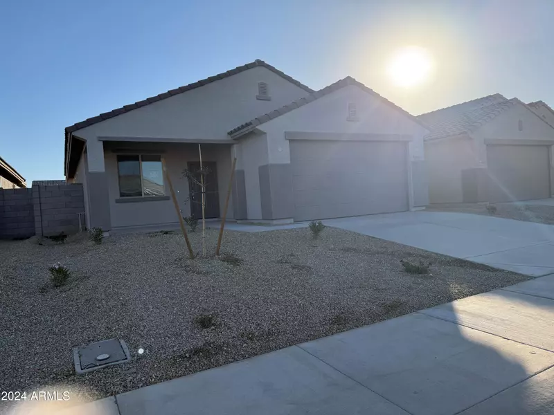 17065 W SELDON Lane, Waddell, AZ 85355